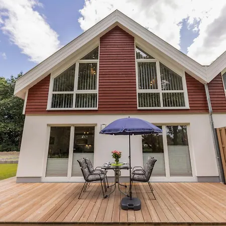 Lee - Holiday home *