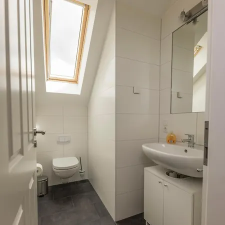 Holiday home Lee - *