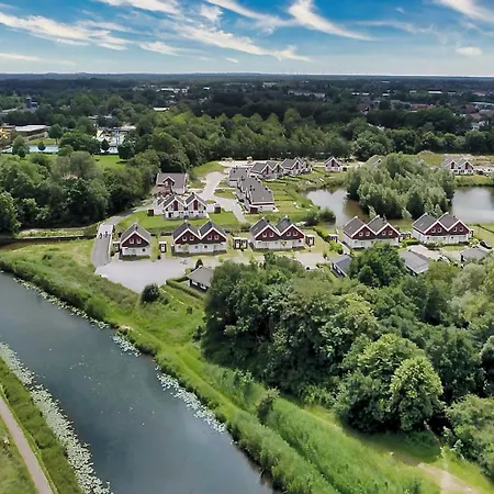 Lee - Prázdninový dům